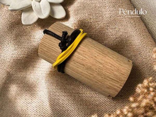 pendulo hebreo de roble hecho a mano