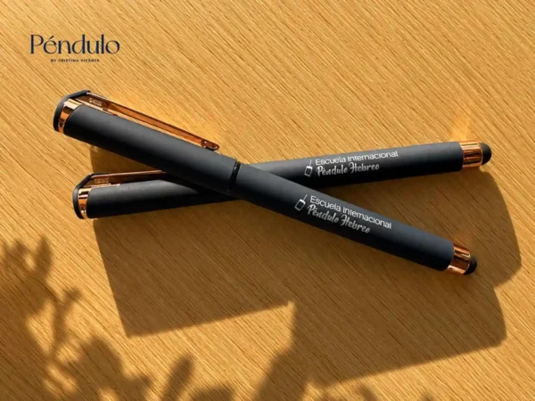 bolígrafos escuela de péndulo hebreo